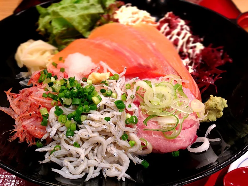 サーモンねぎとろ丼|ryutaさん