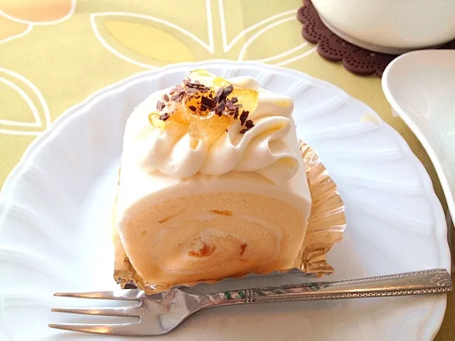 Snapdishの料理写真:ロールケーキ🌸|カナうささん