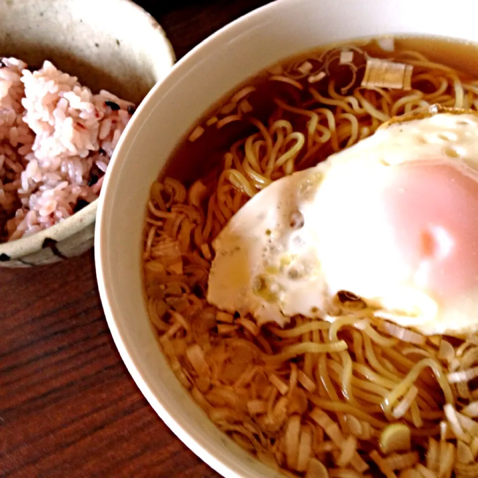 Snapdishの料理写真:醤油ラーメン|炊かれたいオトコ おこん 小栁津さん