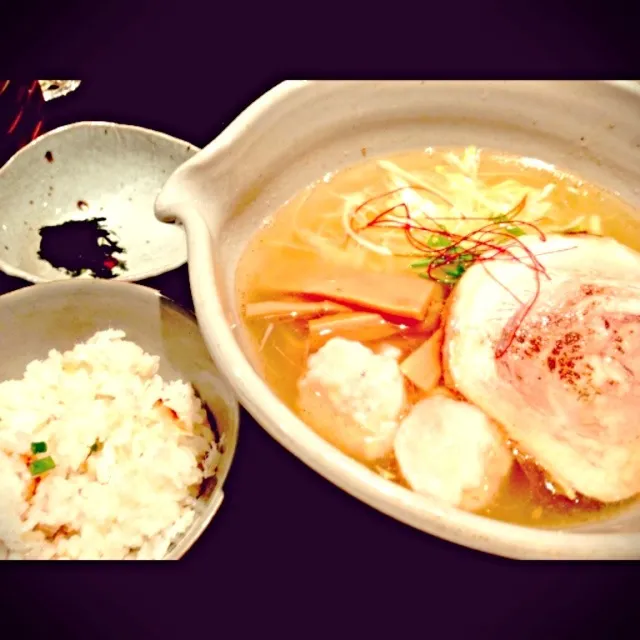 Snapdishの料理写真:銀笹の鯛スープラーメンと鯛めし🍜|もとぱんさん