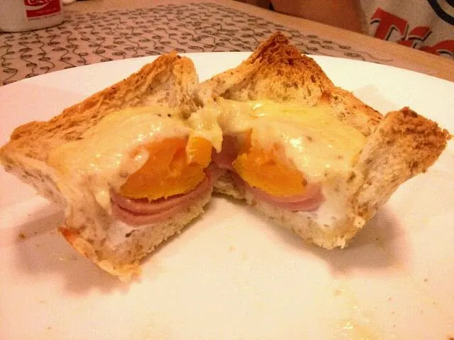 croque madame with wholemeal bread!|Yi Ning Limさん