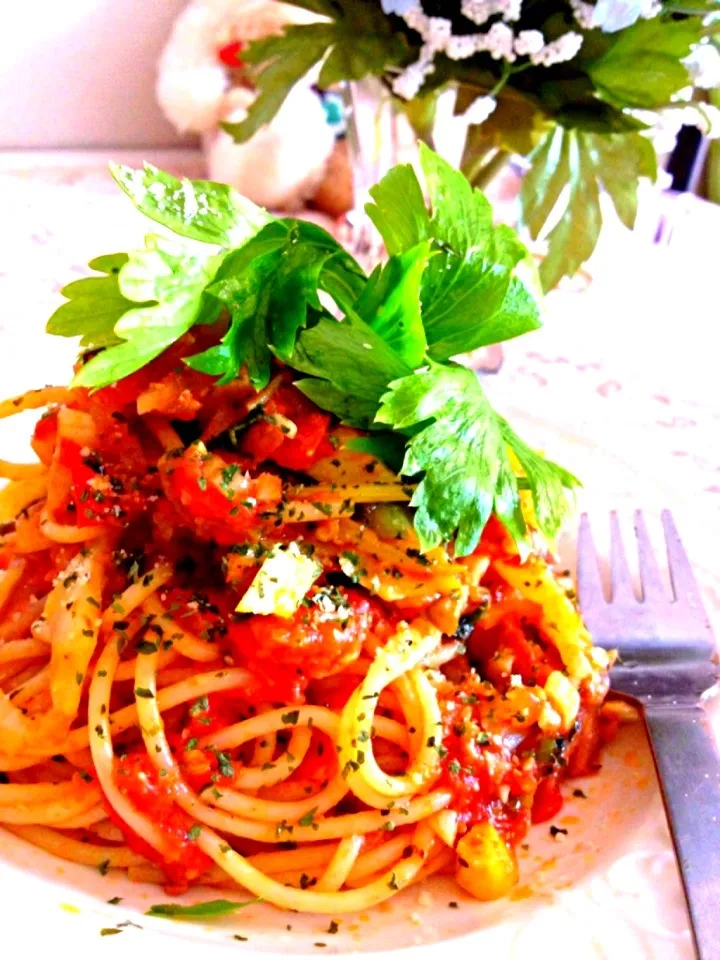 セロリ＆フレッシュ🍅のアンチョビ🍝|しゅうさん