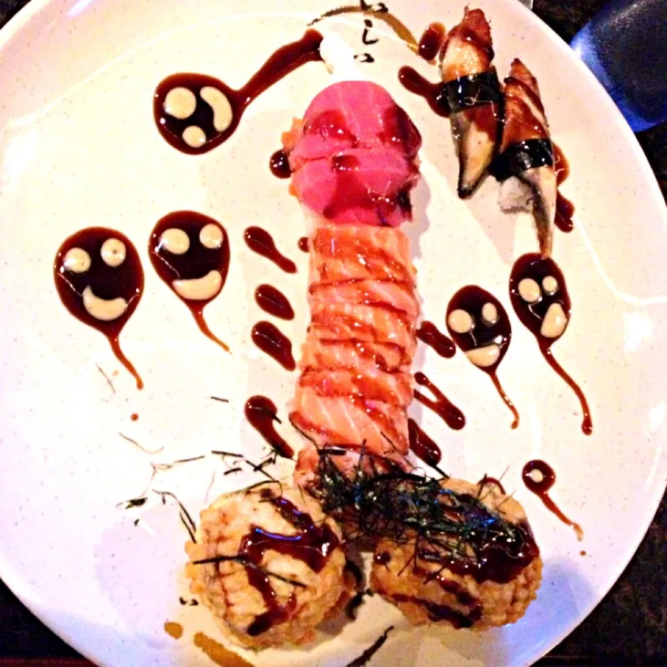 Special rolled called "WHAT THE HELL" at Sushi Yaro|rie simsさん