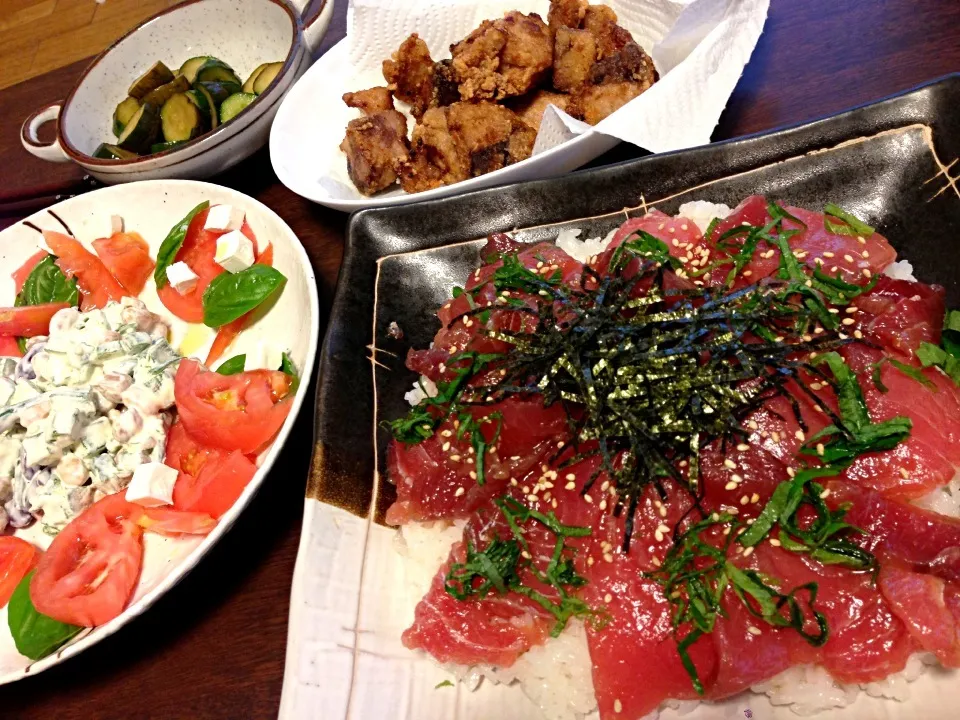 てこね寿司  鮪の竜田揚げ  豆とオクラのヨーグルトサラダ|美紀さん