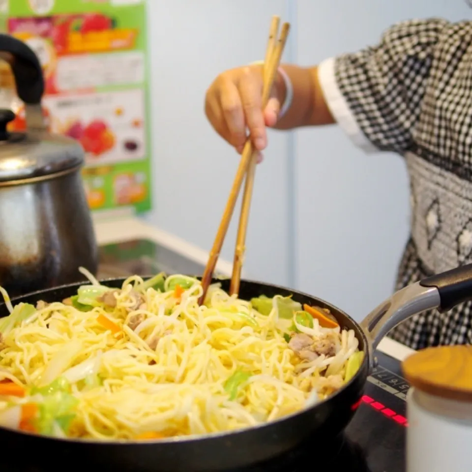 ムスメと作る焼きそば|168さん