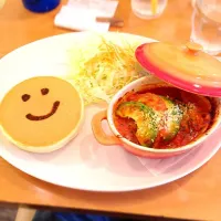 Snapdishの料理写真:煮込みハンバーグ|まみーさんさん