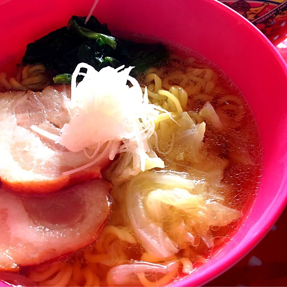 乾麺であっさり醤油ラーメン|きゅうちゃんさん