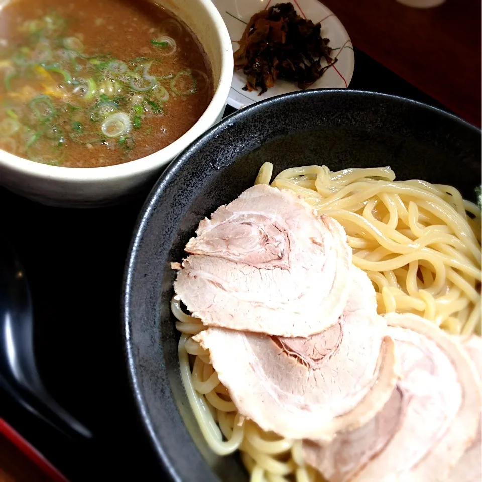 Snapdishの料理写真:とんこつ魚介スープのつけ麺|takeshi otaさん