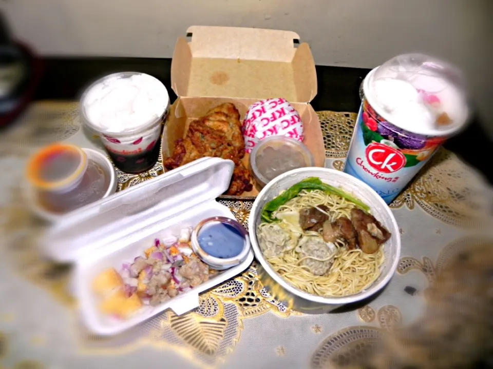 KFC Chicken, Chowking Emperor Beef Wanton, Pork Tofu, Wintermelon Milk Tea & Halo-Halo!|iamfem05さん