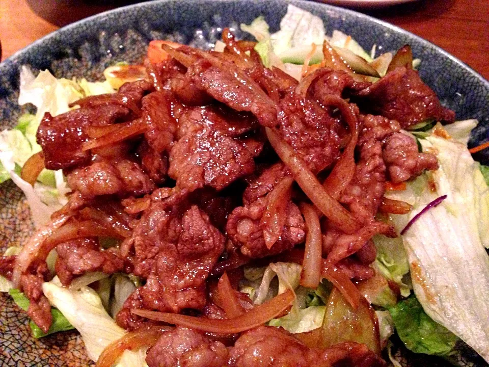 Yakiniku salad with sesame dressing|Amelia Puahさん