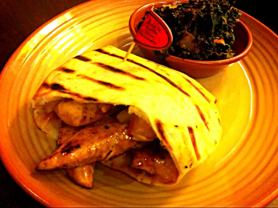 Piri piri chicken pita with baked spinach|Jorge Bernal Márquezさん