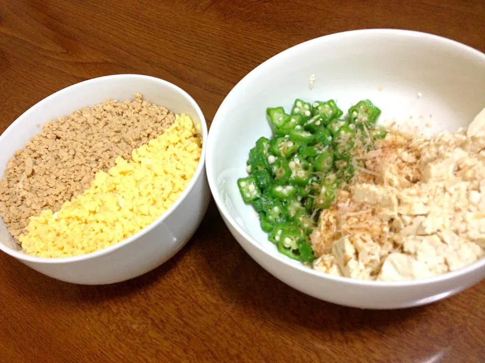 そぼろ丼とオクラ豆腐。|あーさんさん