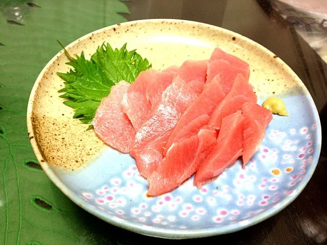 Snapdishの料理写真:マグロの刺身|みやさん