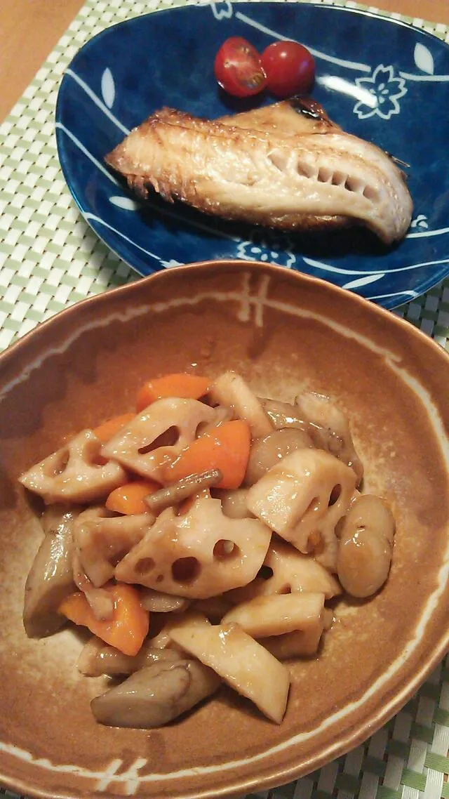 根菜の煮物とつぼ鯛の干物|もなかさん