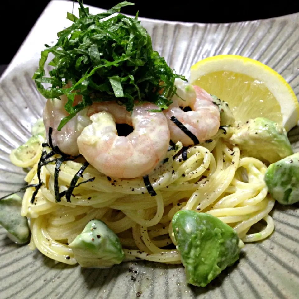 Shrimp and Avocado’s Japanese style cream pasta|nori.co.jpさん