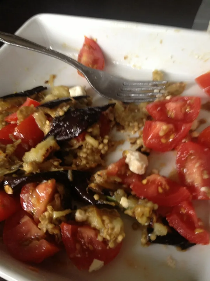 Eggplant,cherry tomatoes and feta cheese|molly laportaさん