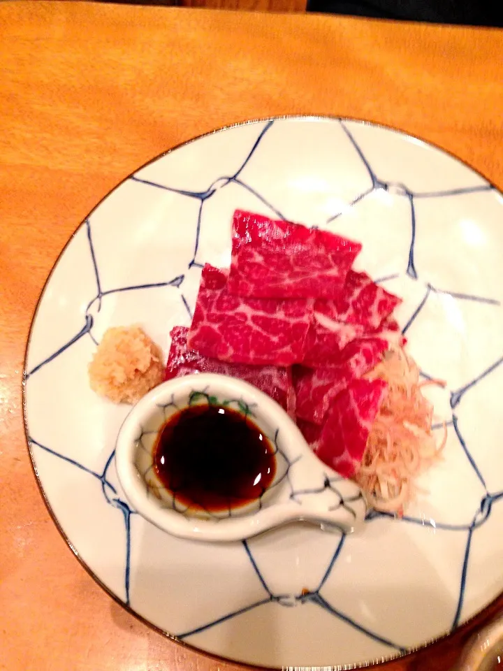 まんま    鯨の尾の刺身|酩酊親父さん