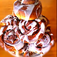 Sticky cinnamon buns|Sweet Country Creationsさん