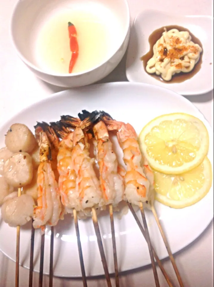 Snapdishの料理写真:Grilled seafood|bowssyさん