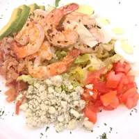 Cobb salad with shrimp|Meg Davisさん