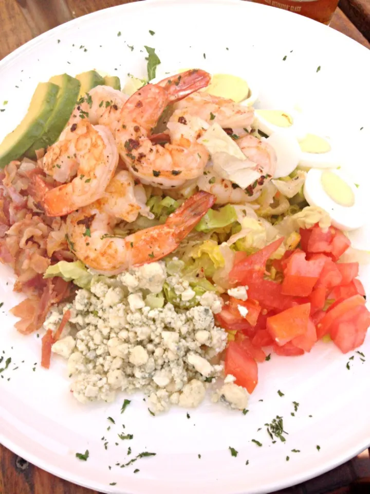 Cobb salad with shrimp|Meg Davisさん