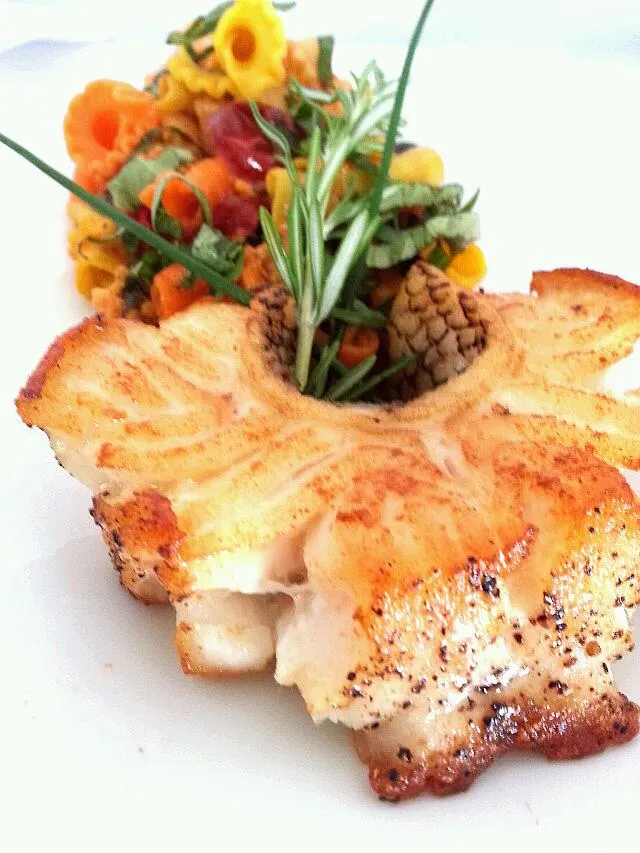 chilean sea bass w. campanelle pasta tossed w. a oraganic yellow pesto..@ premier beverage catering..|chefchin0さん