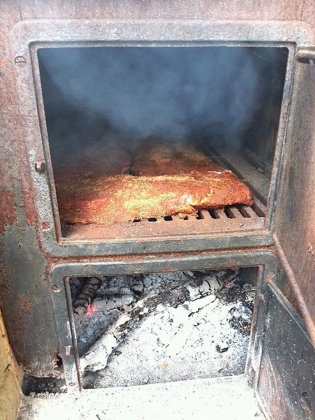 Snapdishの料理写真:smoked st louis style ribs!|chefchin0さん