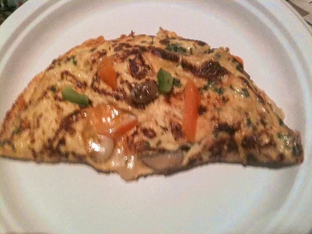 Custom Western Denver Omelette  with Sautéed Mushrooms and Green & Orange Bell Peppers plus Cheese|Sinjin Tigerさん