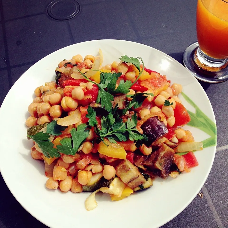 Chickpea ratatouille 🍆🍅🍊|Rianneさん