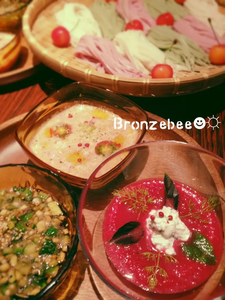 Chilled beet  soup (rikk san's recipe) with 素麺|bronzebeeさん