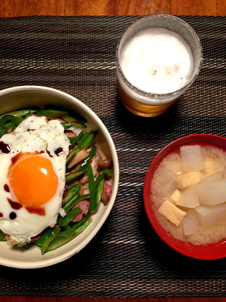 炒め野菜と目玉焼きの納豆丼|gogotaxiさん