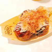 Snapdishの料理写真:Takoyaki|Clarissa Thiollaさん