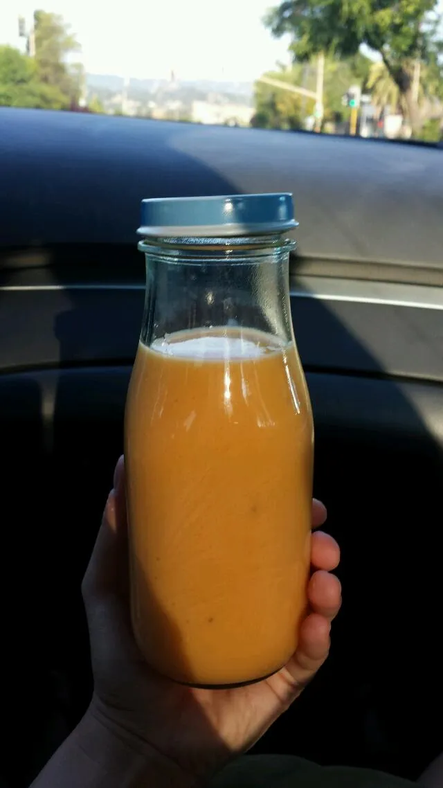 papaya and almond milk+chia|Christine Leeさん