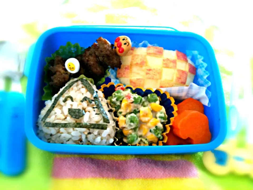 Snapdishの料理写真:[Simple Bento 😆😆] Curry MeatBall, Apple, White Sauce Salad, Carrot and Salmon RiceBall 🍖🍖|keikeilimさん