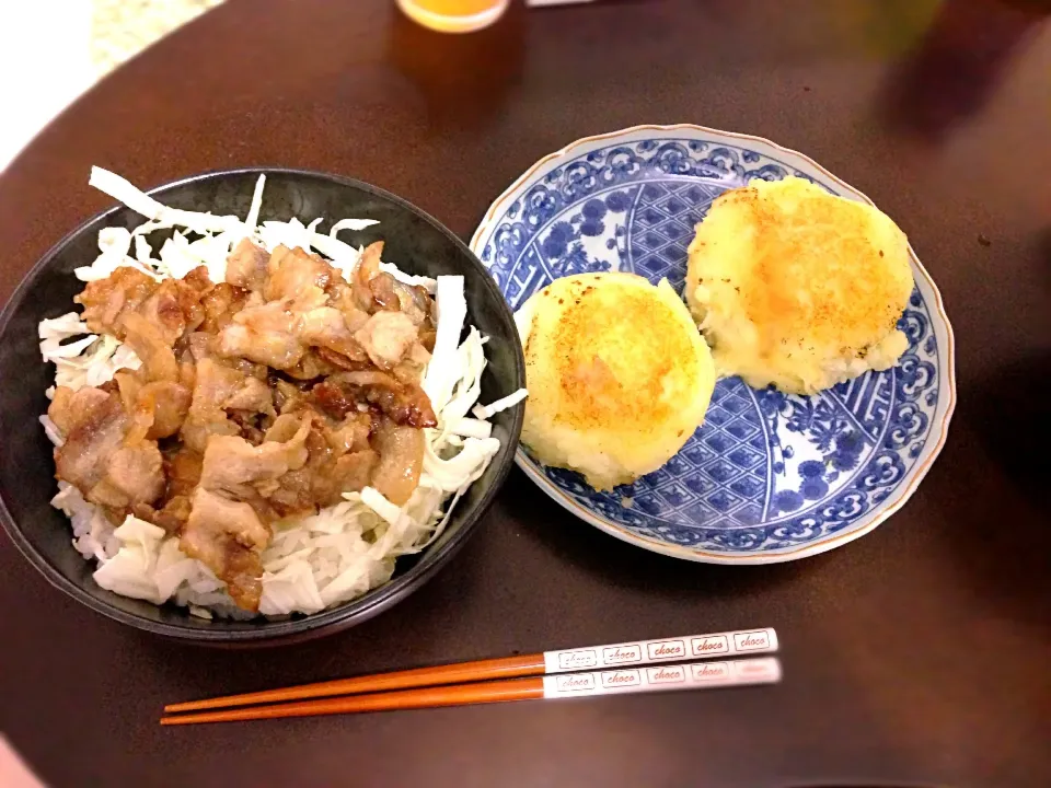 豚照り丼、じゃがいも餅|むすかさん