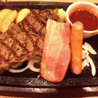 Snapdishの料理写真:テキサスBBQ 熟成ロースステーキ|みやぽんさん