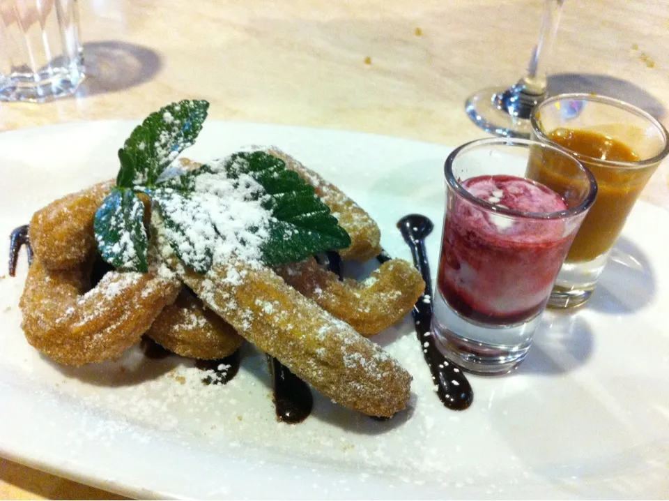 Churros with two dips - caramel & mixed berries with cream.|@projecthoneypotさん