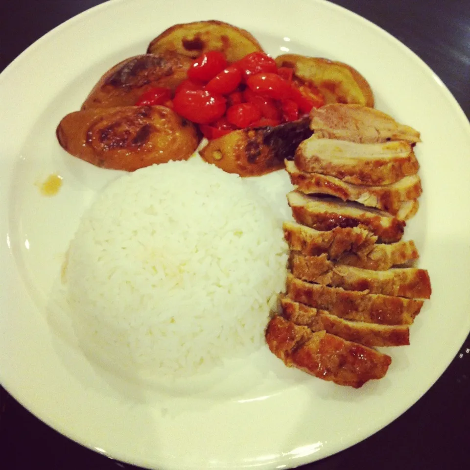 Hoisin pork tenderloin with rice & cherry tomatoes|Darren Loさん