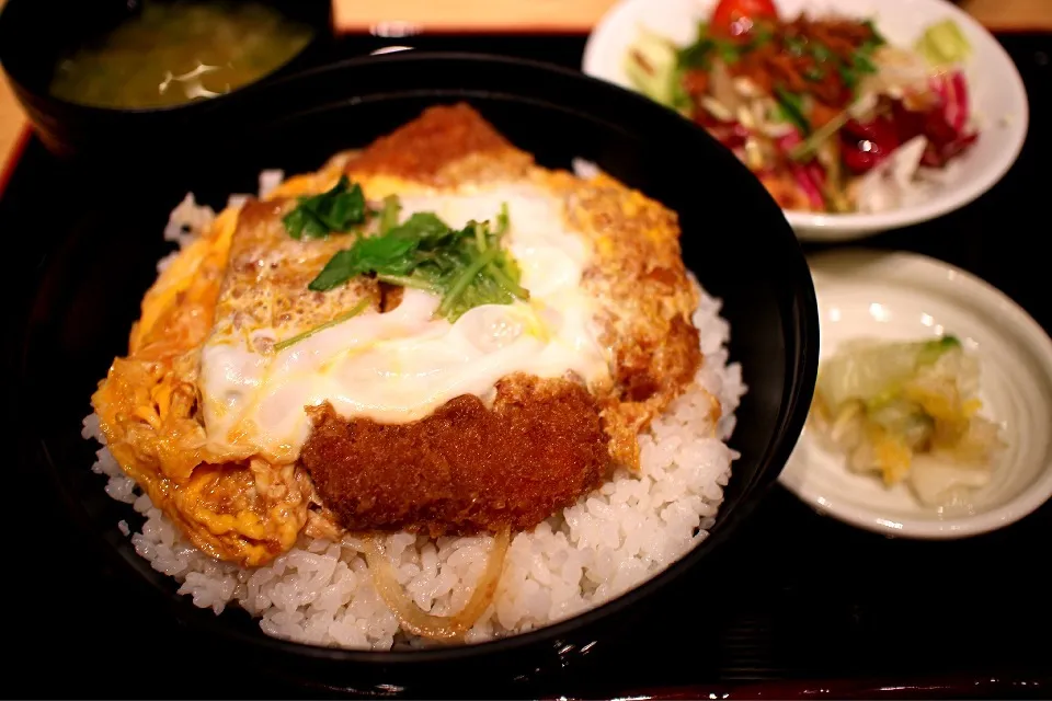 カツ丼|マハロ菊池さん