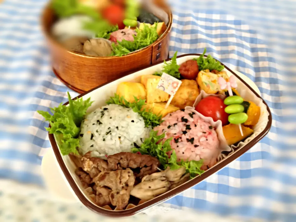 Snapdishの料理写真:7月4日  牛肉と舞茸のごま油炒めとタコ入りすり身揚げのお弁当|かとっちみゆさん