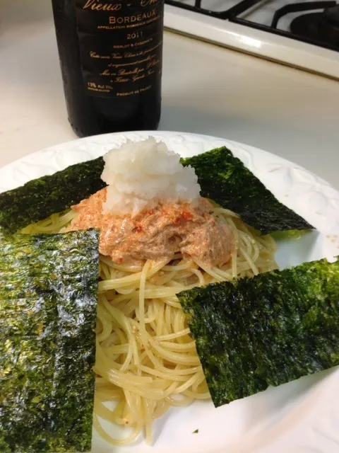 Snapdishの料理写真:吉田パスタバーのレシピより「ツナ缶の豆板醤あえ韓国のりおろしパスタ」|織友さん