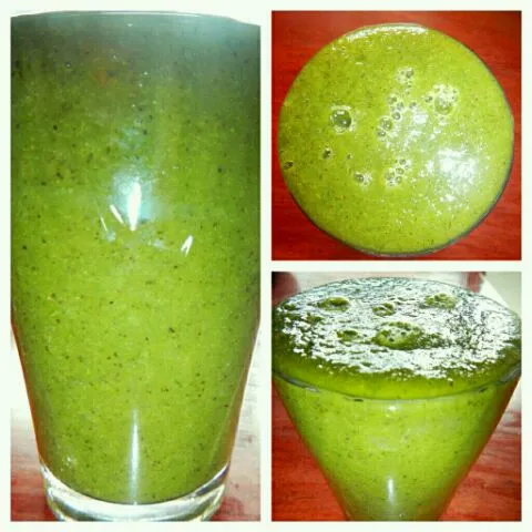 Snapdishの料理写真:green smoothie... melon'kiwi'lettuce... yummy.... go green...|Asti 🌸🌸さん