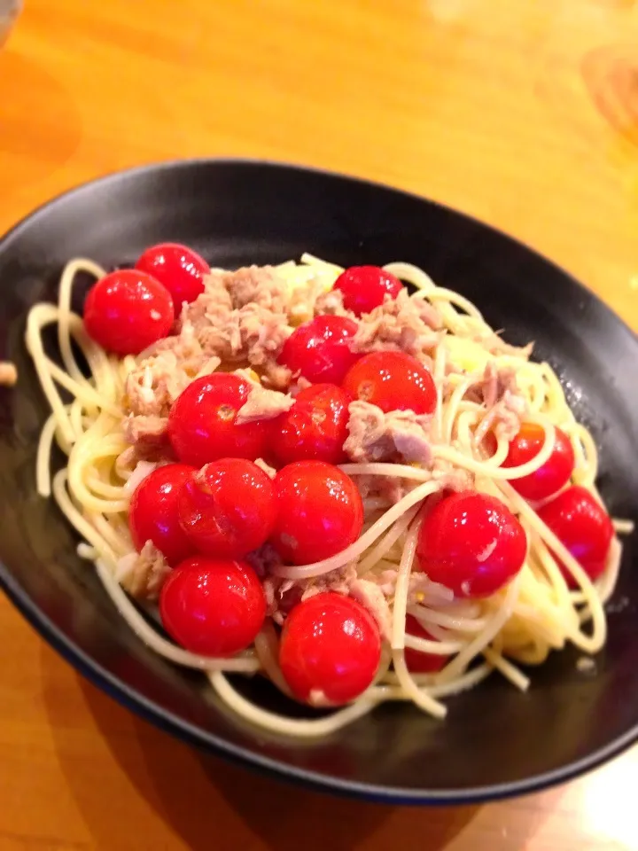 トマトペペロンチーノ|ばっとまんさん