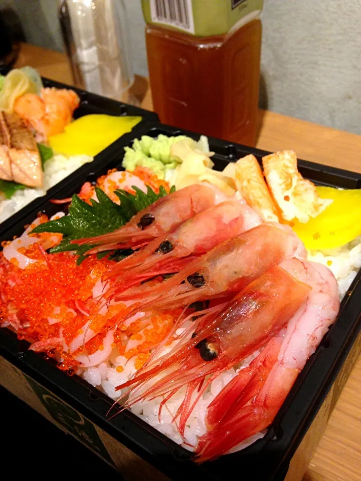 Snapdishの料理写真:Sashimi Don|Floria Yipさん