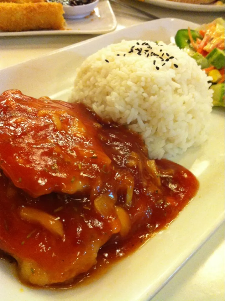 Sweet & sour pork chop rice|Darren Loさん