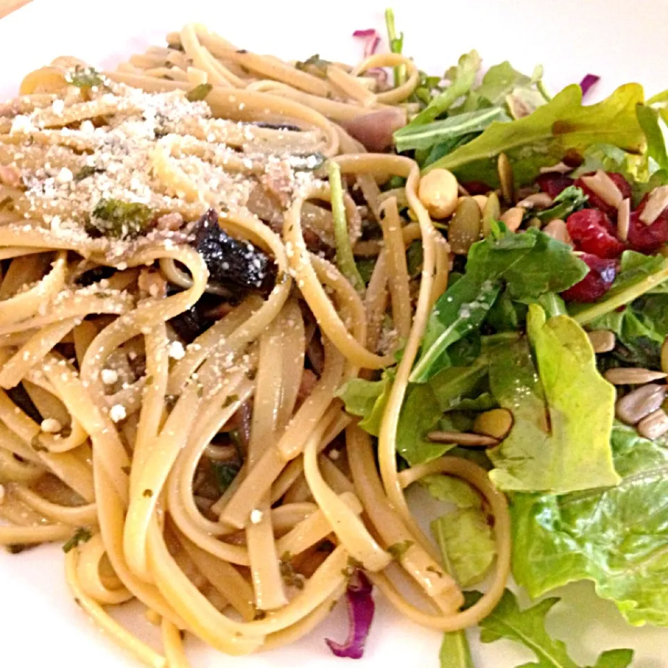 Portobello mushroom fettuccini with arugula salad|Claudia Maritza Sotoさん