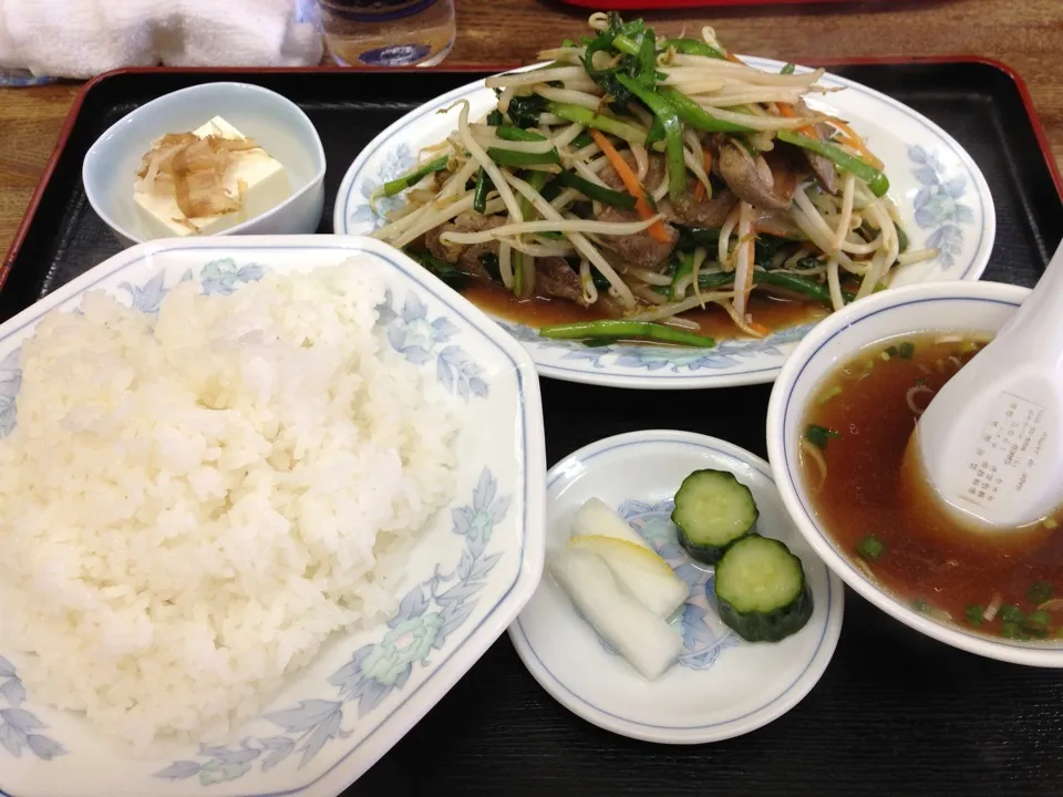 異邦人のレバーとニラ炒め定食|まさとさん