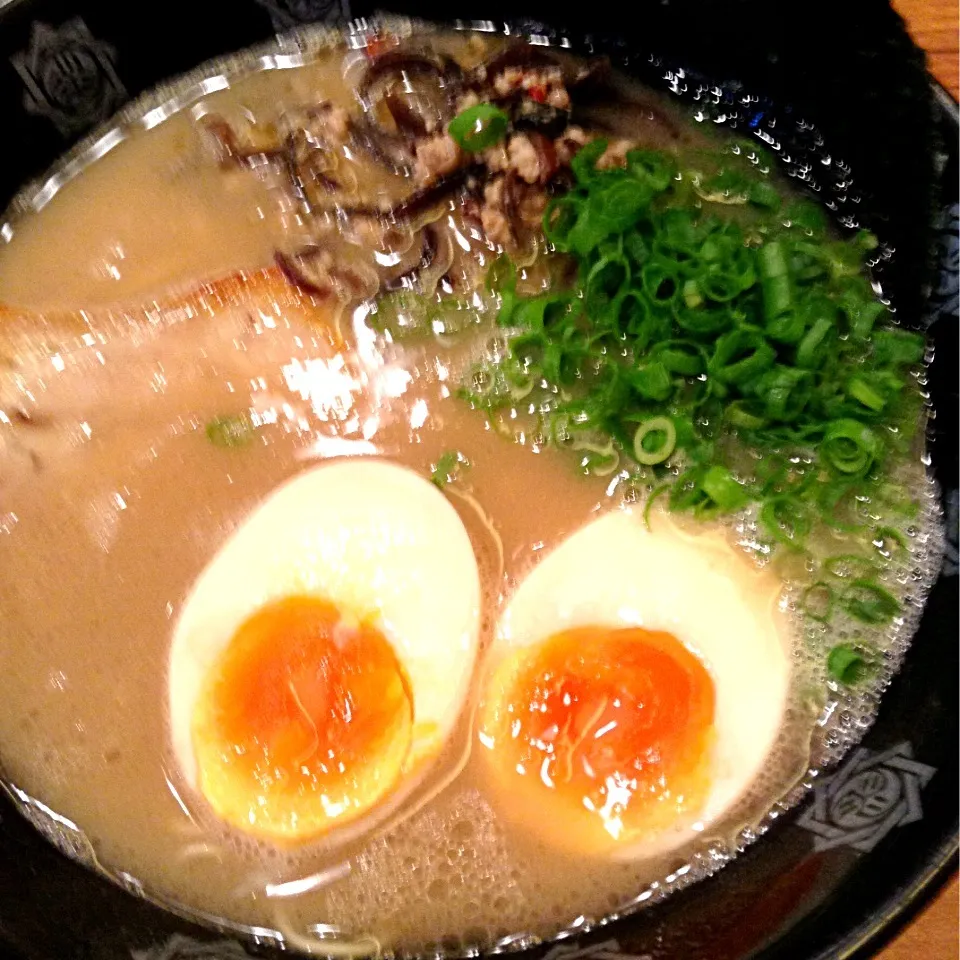 味玉とんこつラーメン|リュカさん