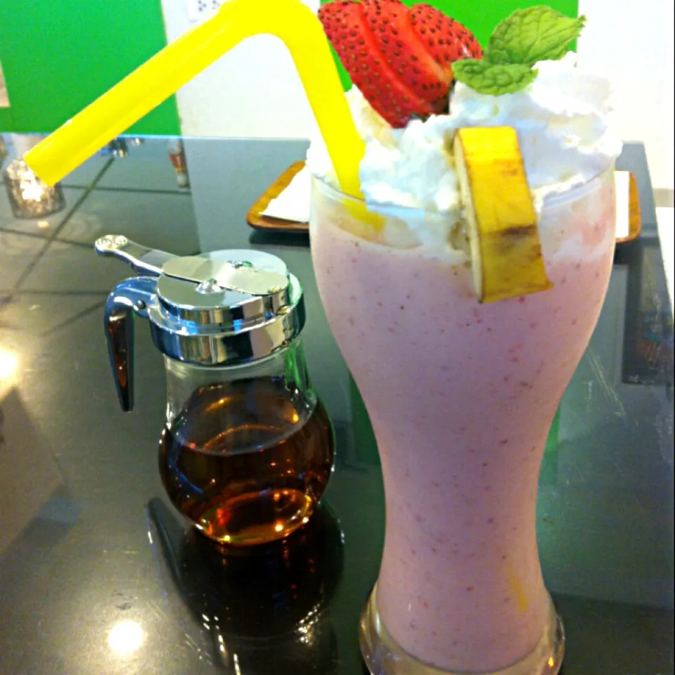 Strawberry banana smootie|pae955さん