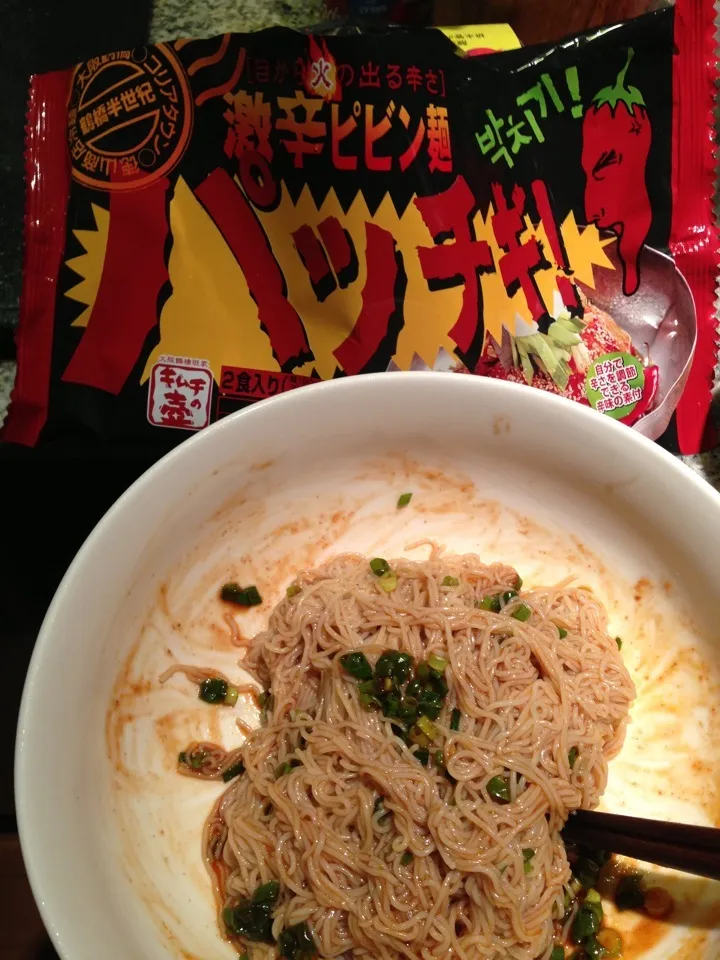 Snapdishの料理写真:激辛ピビン麺 パッチギ！|中華蕎麦 銀時さん